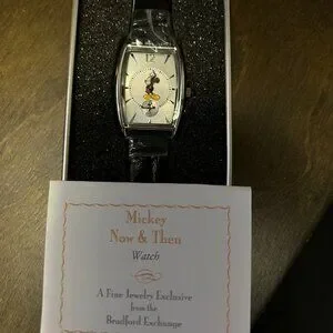 The Bradford Exchange | Jewelry | Disney Womens Mickey Now  display picture 1